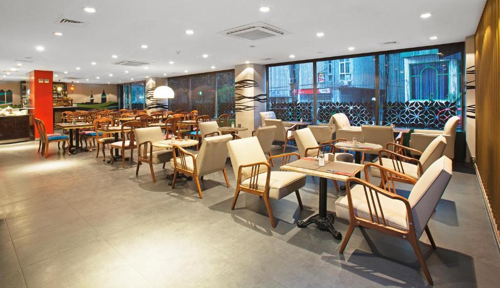 هتل آل سیزنز استانبول